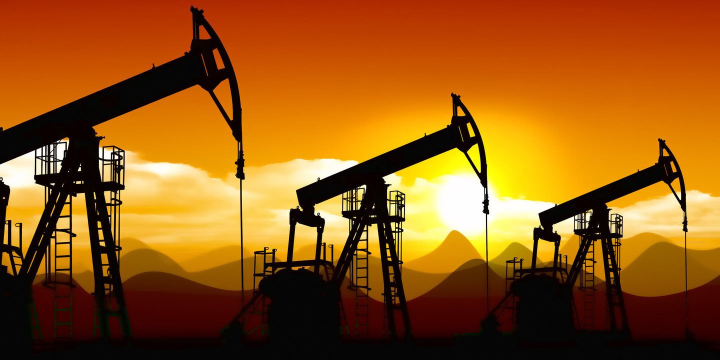 Giá xăng dầu hôm nay 30/9: Bật tăng mạnh mẽ