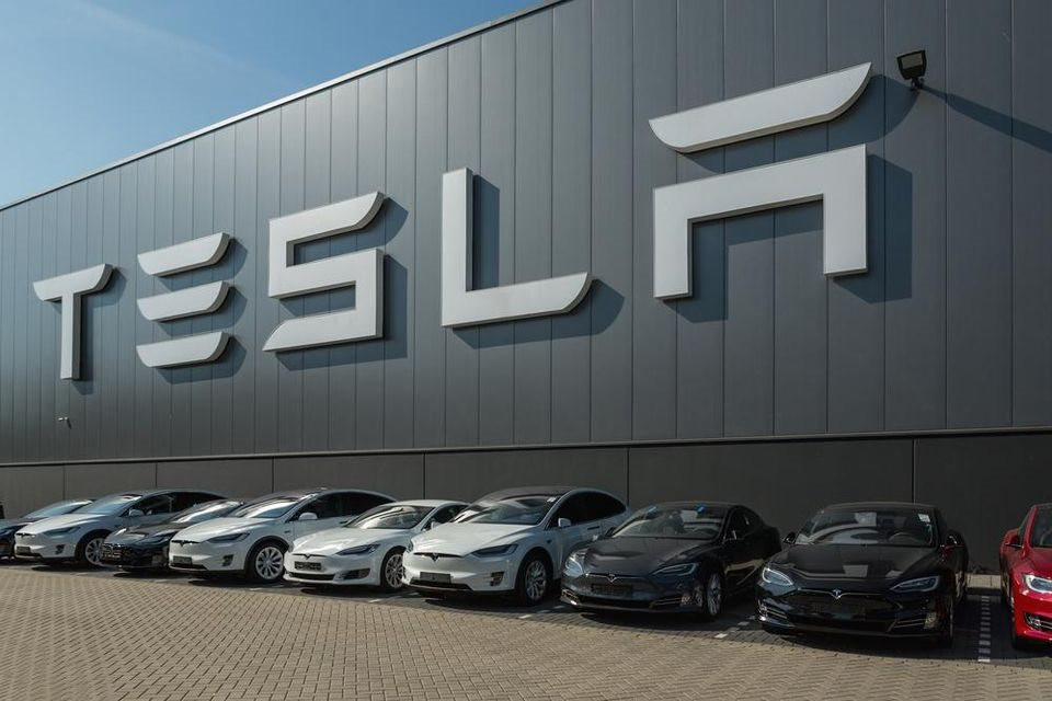Tesla 'chơi chiêu': Các hãng xe điện nội địa Trung Quốc thất thế